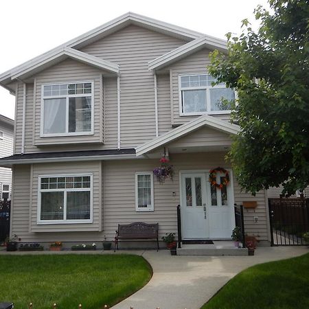 Clean And Quiet 2 Bdr 2 Bthr Private Entrance Entire Guests Suite Near Coquitlam Center Mall And Skytrain Exterior foto