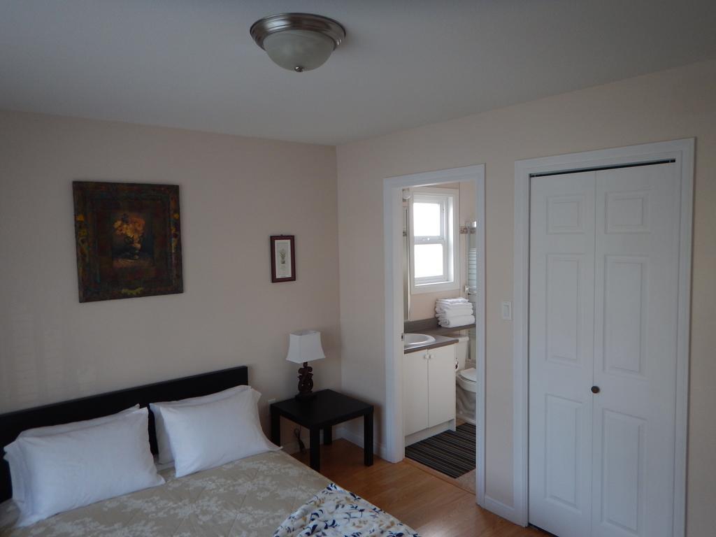 Clean And Quiet 2 Bdr 2 Bthr Private Entrance Entire Guests Suite Near Coquitlam Center Mall And Skytrain Habitación foto