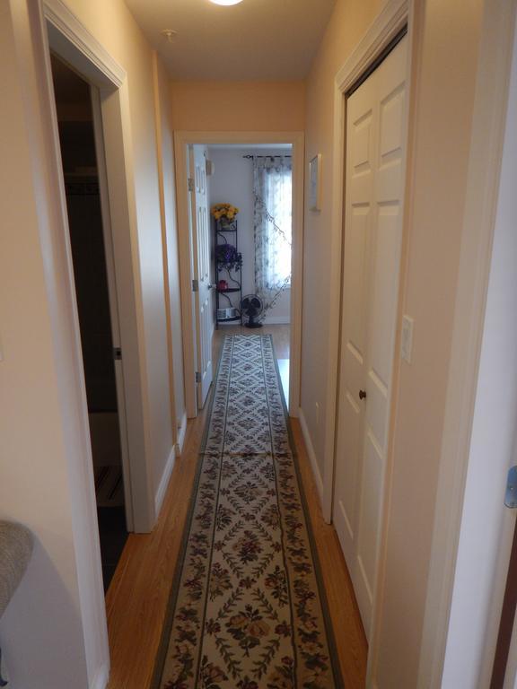 Clean And Quiet 2 Bdr 2 Bthr Private Entrance Entire Guests Suite Near Coquitlam Center Mall And Skytrain Habitación foto