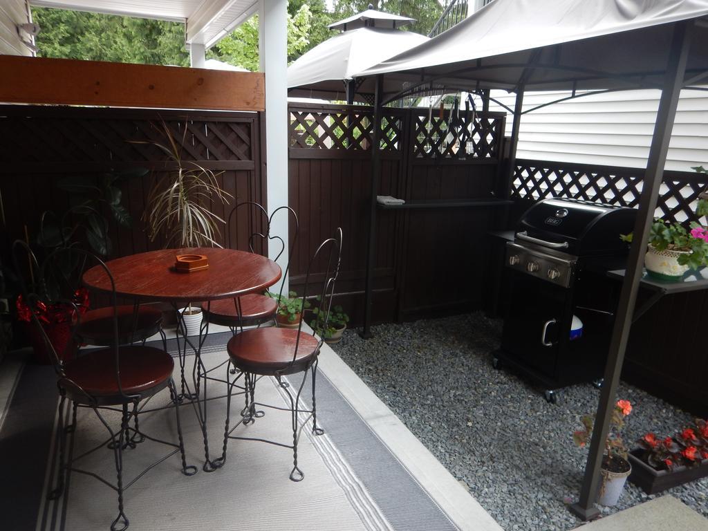 Clean And Quiet 2 Bdr 2 Bthr Private Entrance Entire Guests Suite Near Coquitlam Center Mall And Skytrain Exterior foto